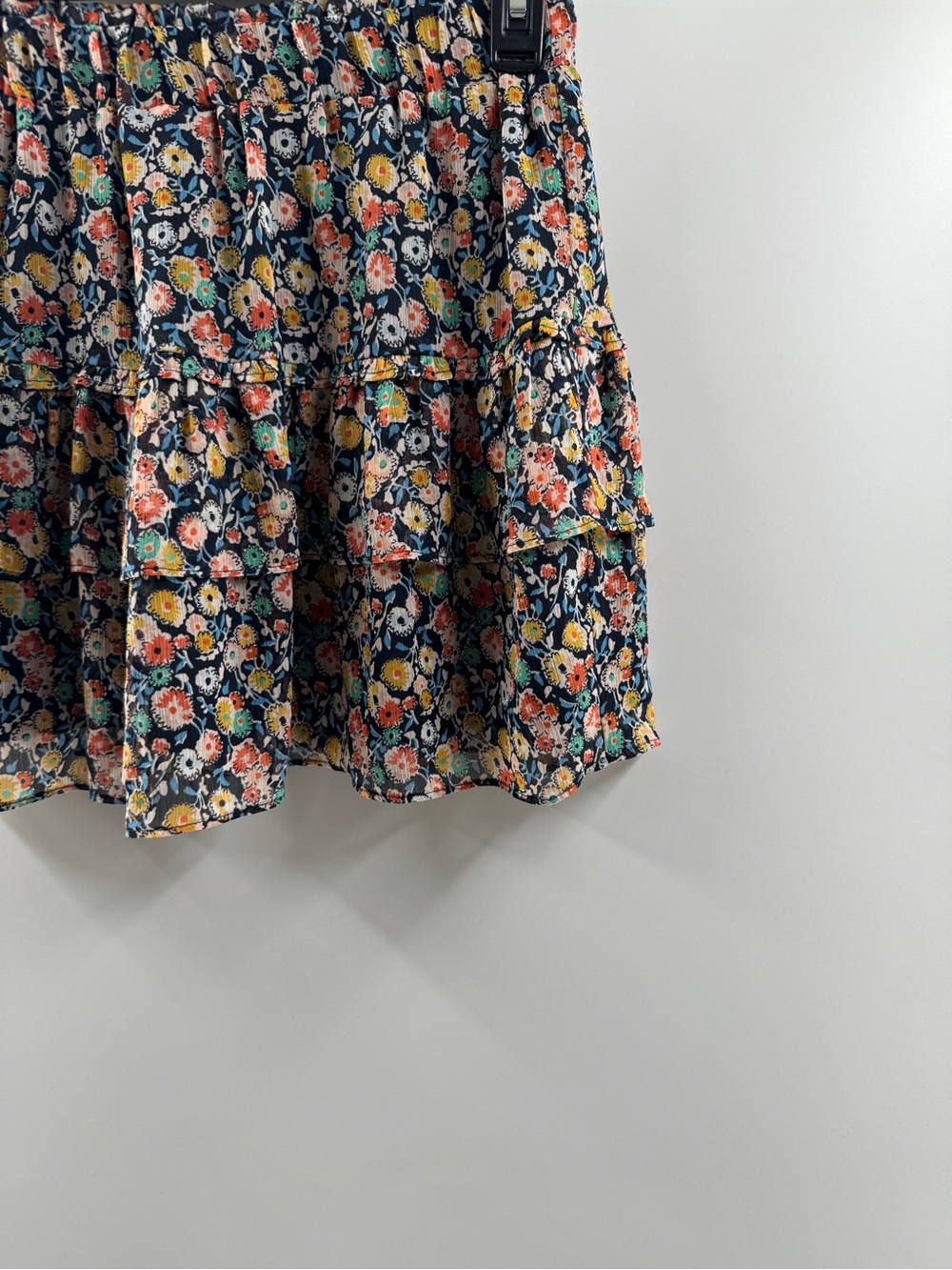 LOFT Petite Floral Tiered Ruffle Pull-On Mini Skirt – Women's XXSP - Picture 3 of 8